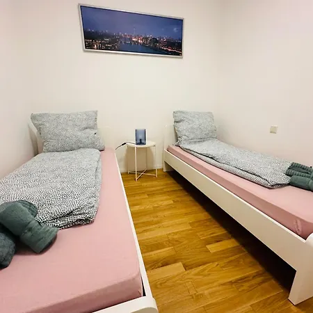 Urban Flats Aparthotel *