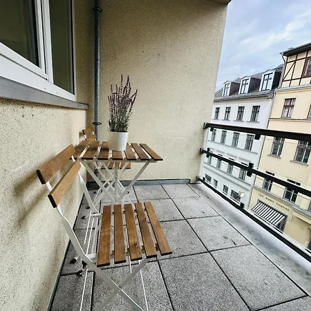 Urban Flats Aparthotel *