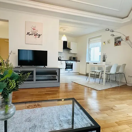 Urban Flats Aparthotel